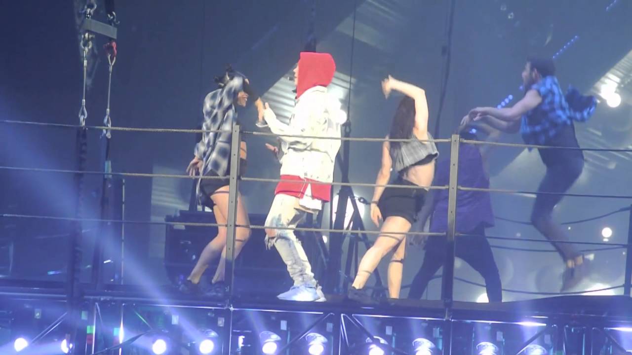 Justin Bieber- Company LIVE Purpose Tour