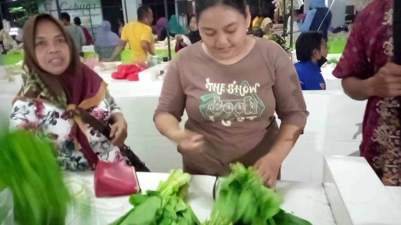kehidupan wanita di pasar! suasana yang menyenangkan