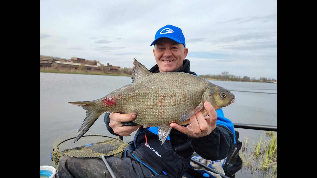 Zbiornik Huta Częstochowa. Wędkowanie z kolegami. Marzenie Karola spełnione.
