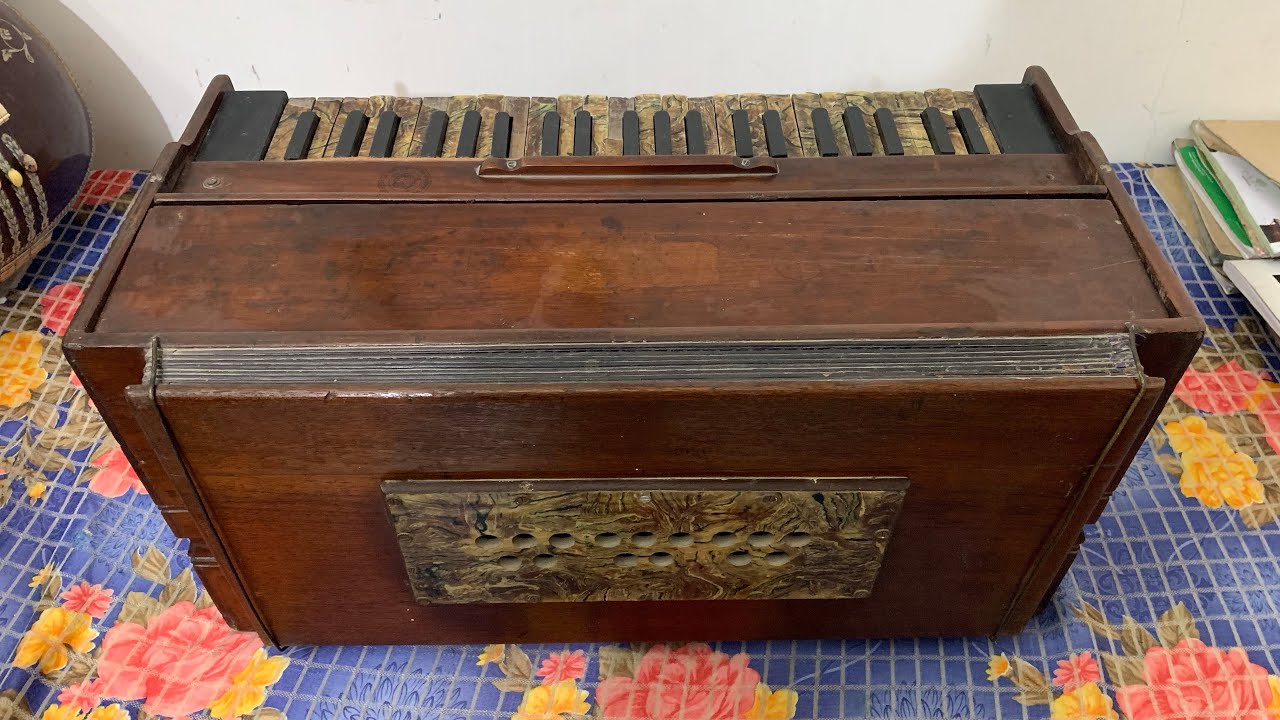 German Jubilate Bass Male Male 44 Reeds 3 line HARMONIUM Contact 8423881888 (price 43000)