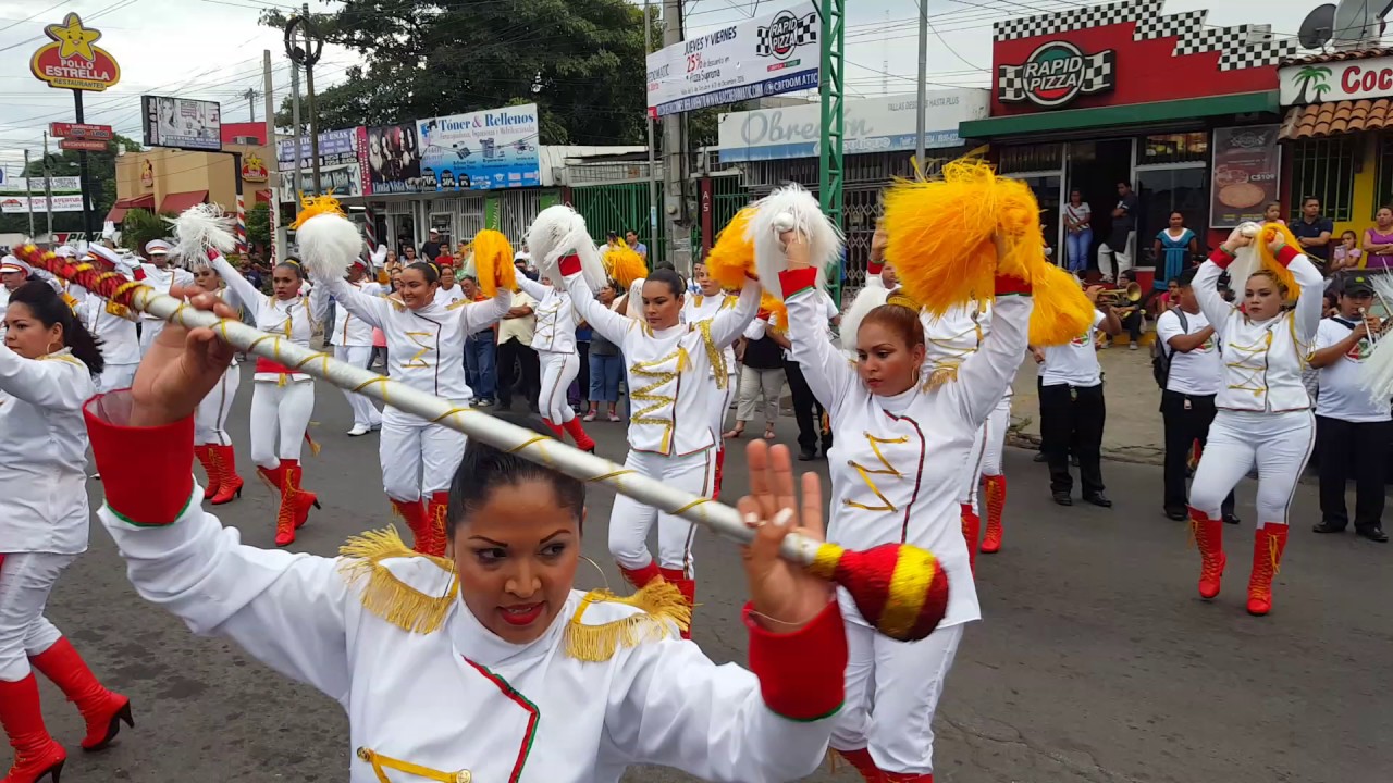 Presentación Banda y gimnasia Clásico Ramirez goyena 2016.