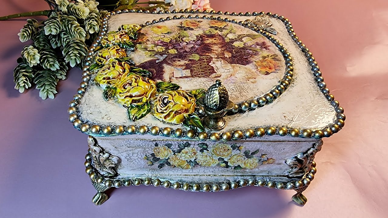 Винтажная шкатулка. Декор, декупаж. Ручная работа.Vintage jewelry box. Decor, decoupage. Handmade .