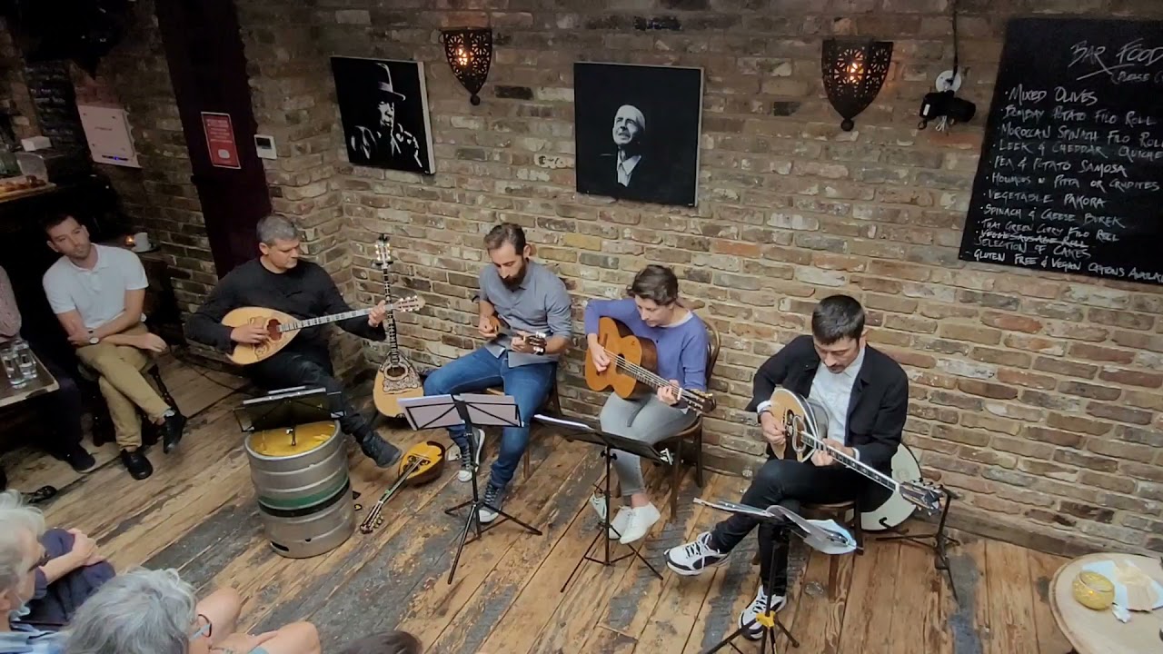 Ρίξε τσιγγάνα τα χαρτιά, Βαμβακάρης