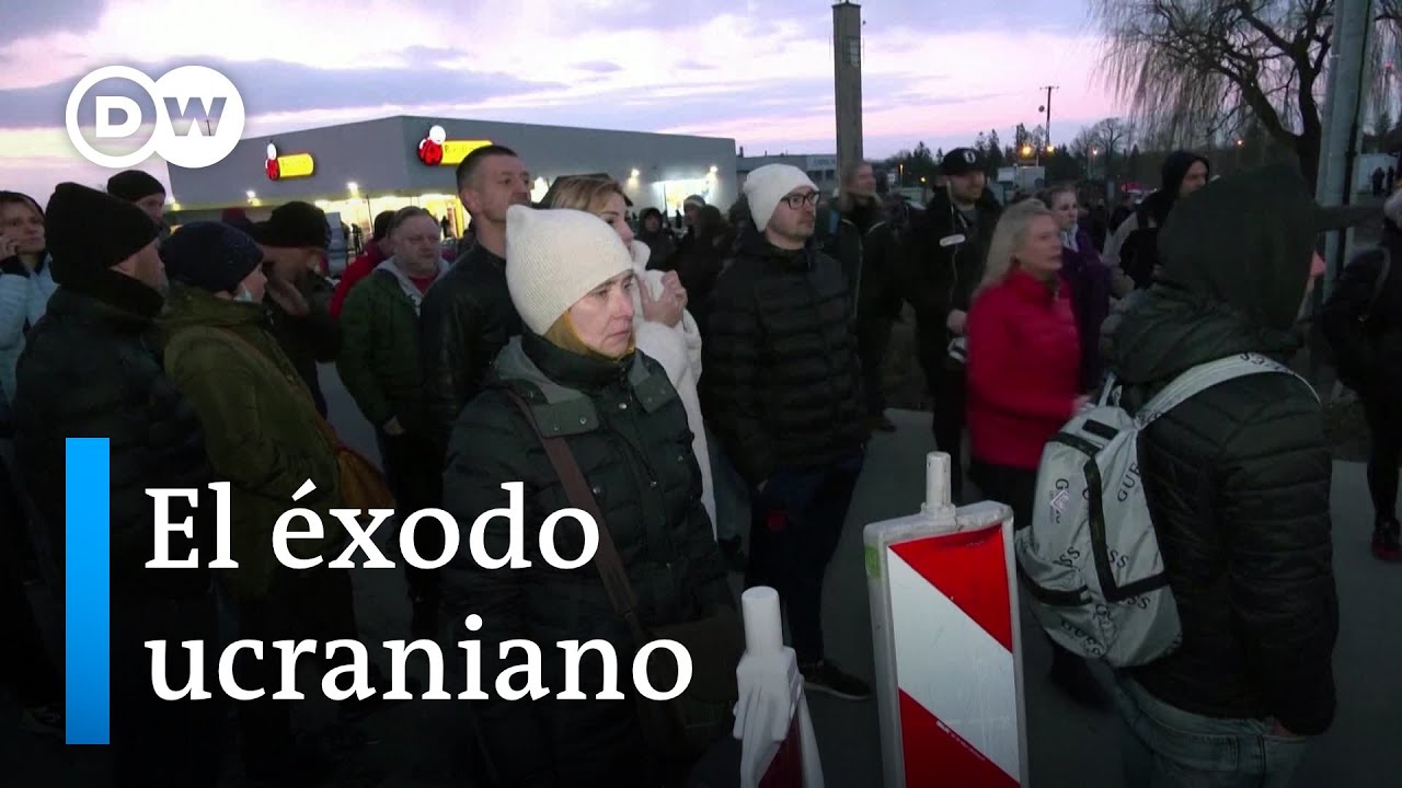 Ucranianos que cruzan la frontera hacia Polonia no saben qué viene después