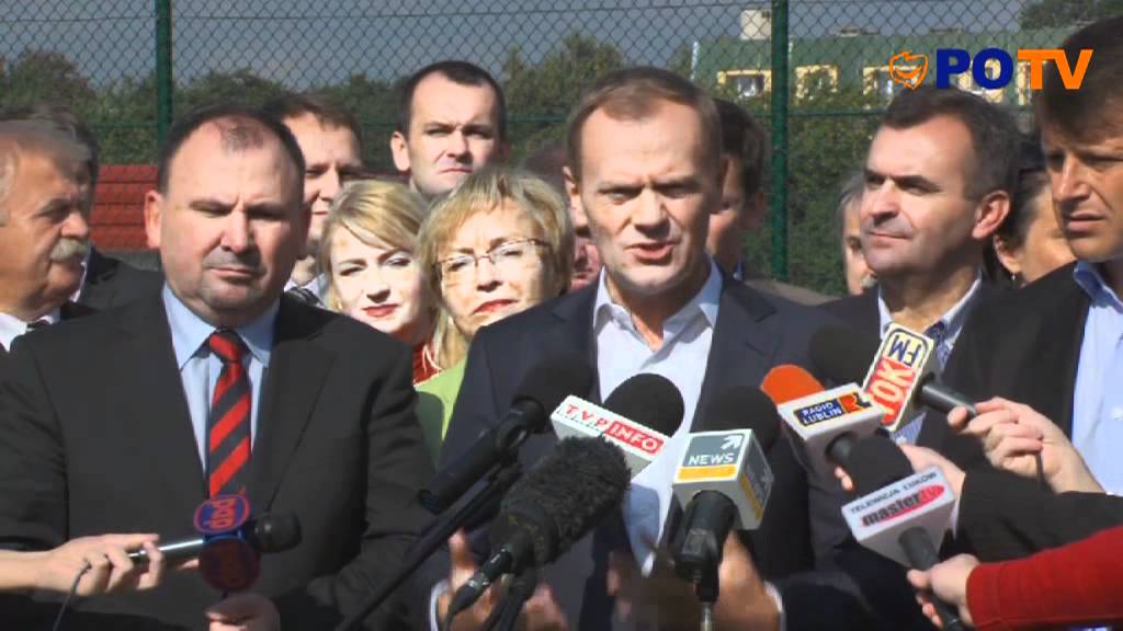 Reportaż - Premier Donald Tusk odwiedza Ryki, 01.10.2011 - PO TV