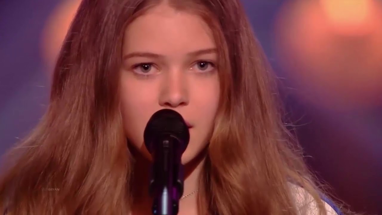 Am&eacute;lie &ndash; Writings On The Wall | Blind Auditions - TVK2017