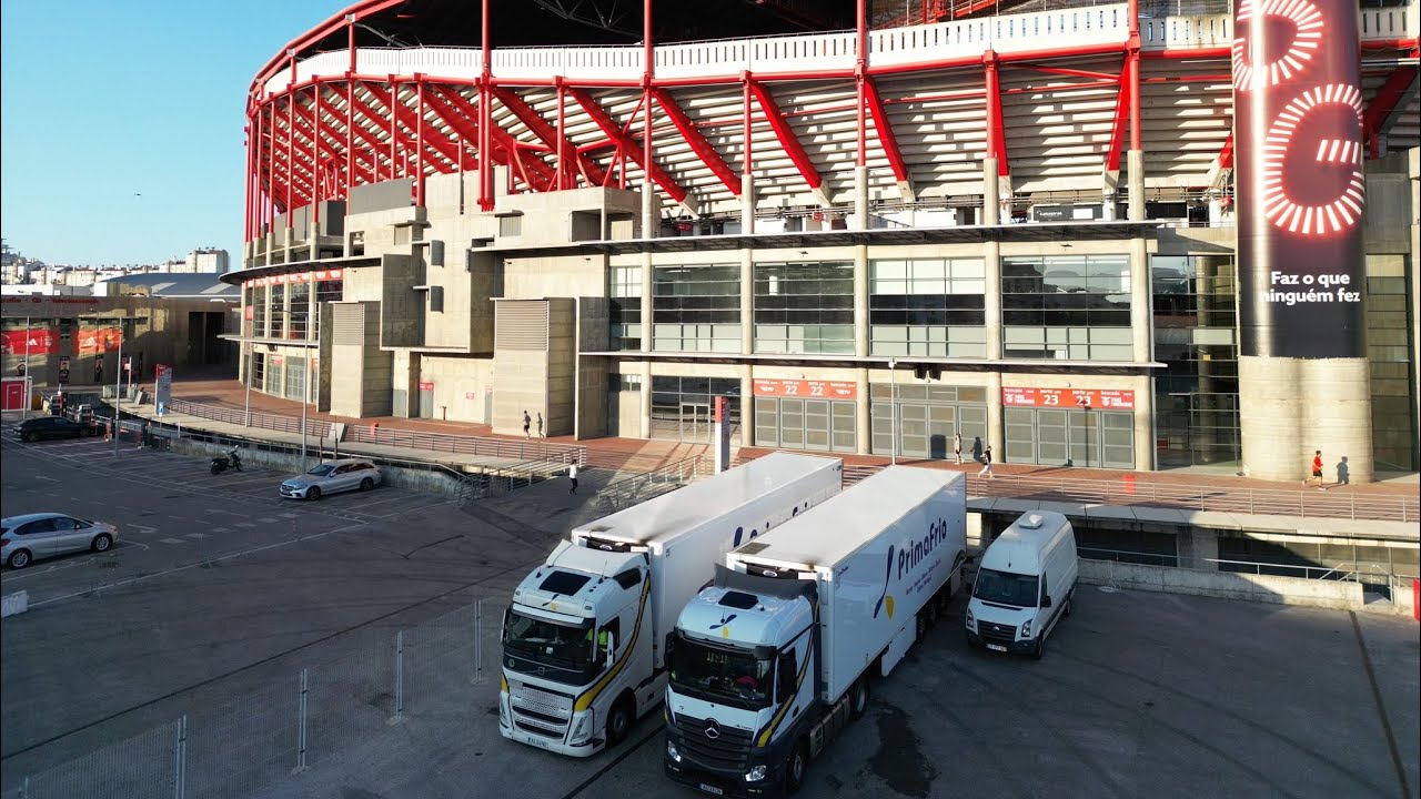 Carregamos grama para estádio da luz Lisboa (primafrio)