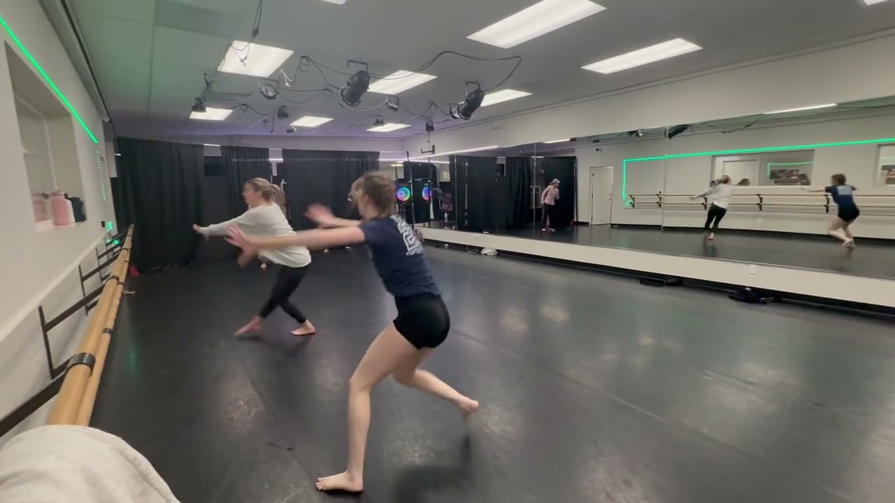 LP-5 Dance 4