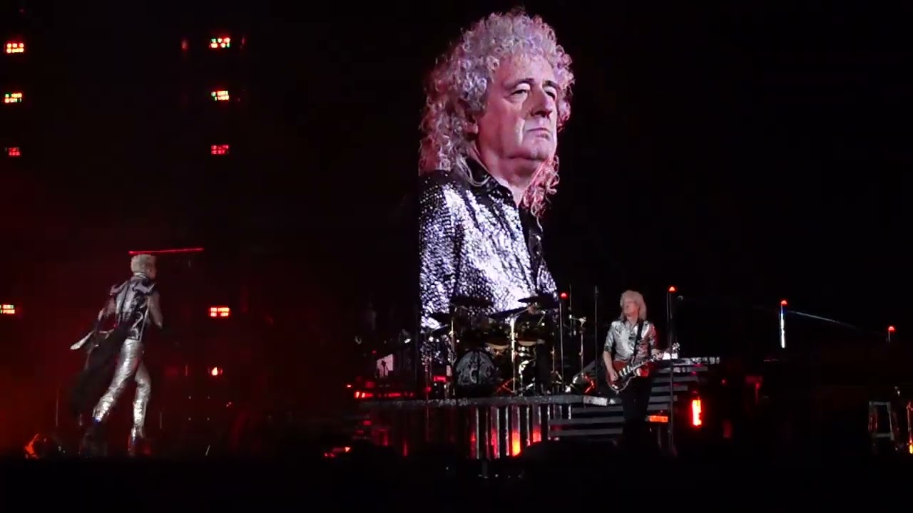 Queen+Adam lambert Rhapsody tour 2024 @SAPPORO Machines Radio gaga