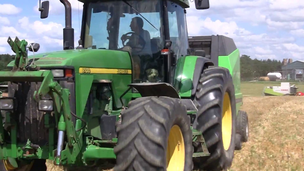 John Deere 8100 & presse Deutz-Fahr RB 4.6 - Gaec des Marnes - Audeux  - Franche-Comté _