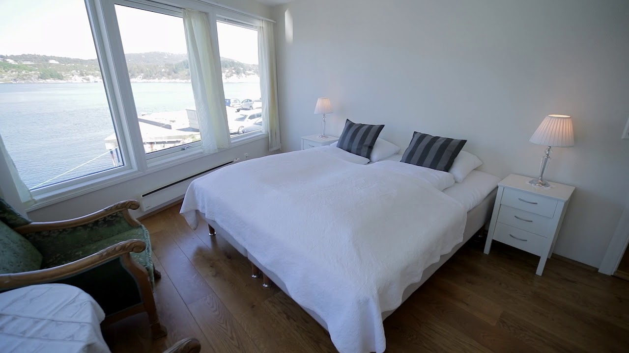 Visit Bekkjarvik and Bekkjarvik Gjestgiveri!