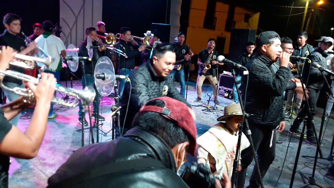 Banda Show 24 De Mayo - Carnavales De Colombia