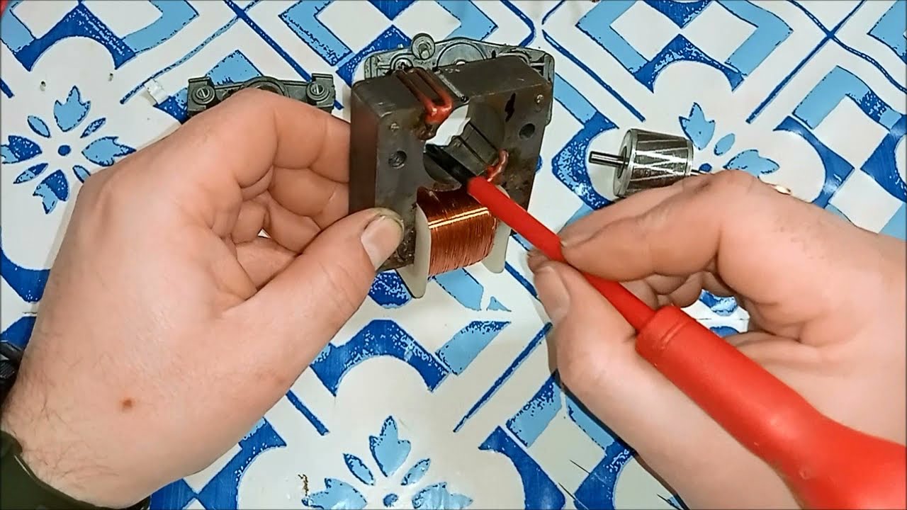Controlador para motor de inducción variando la frecuencia (sin Arduino)