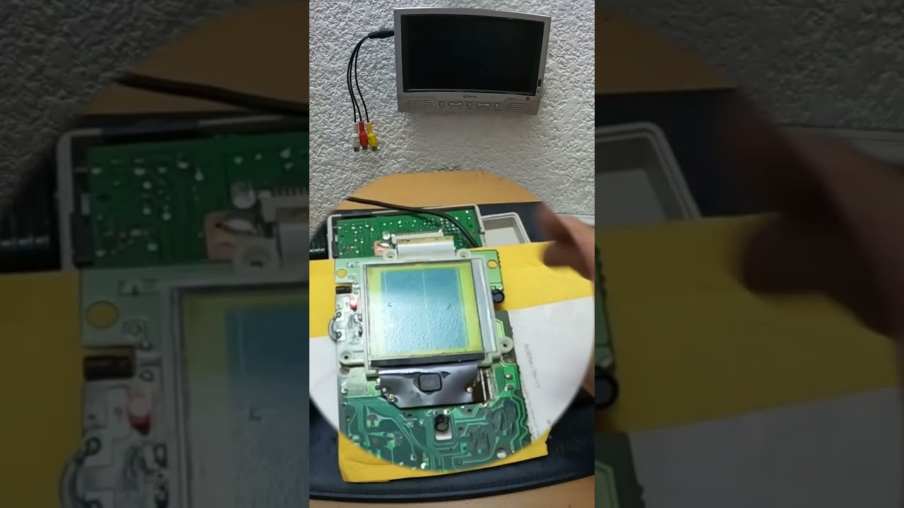 Compr&eacute; GAMEBOY CLASICO barato con rayas en la pantalla.!  #shorts #gameboy #gamer #compras