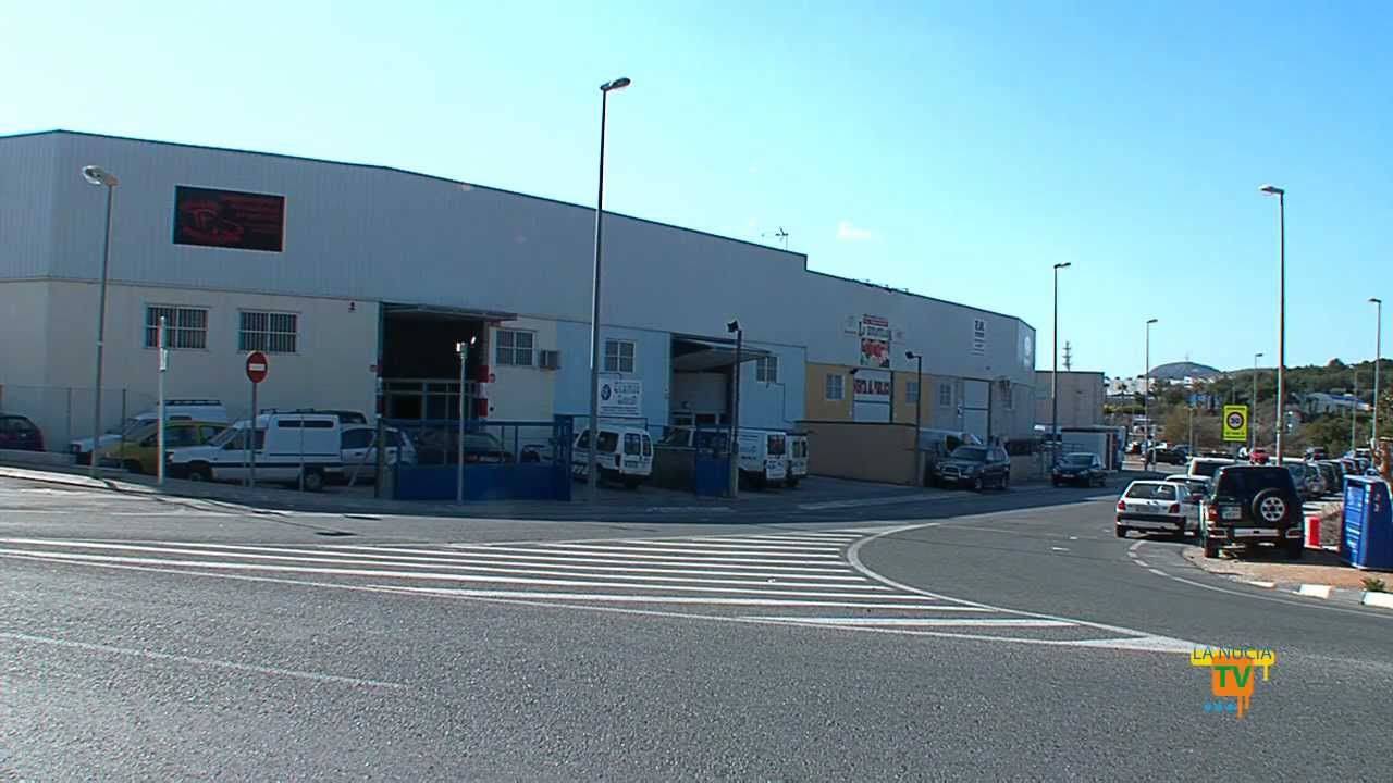 27/02/12 - El Rastro de La Nucía vuelve a sus orígenes en el Polígono Industrial.