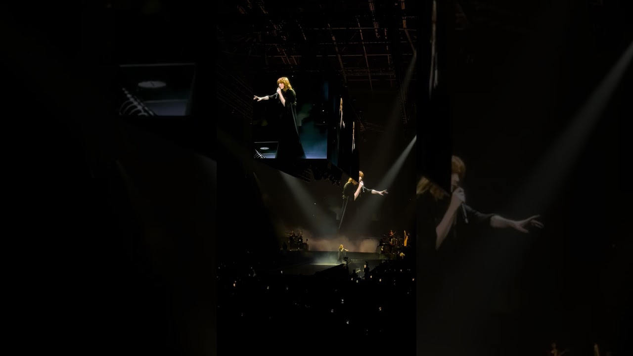 Florence + the Machine - Dog Days Are Over (Everybody Scream Tour Belfast)