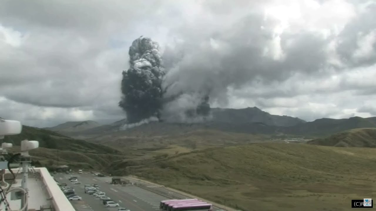 October 20, 2021, ~ Mount Aso, Japan ~ Eruption ~ 11:43 JST