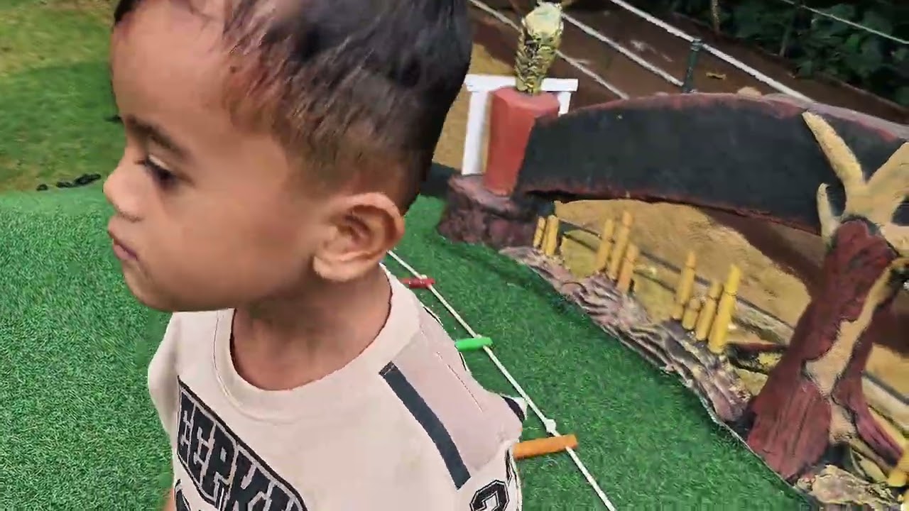 WISATA KEBUN BINATANG DI ISTANA STABLE MAJALENGKA 