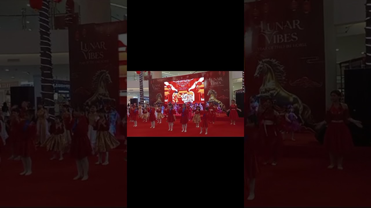 Perform di pentacity bersama teman di love dance acara imlek 2026