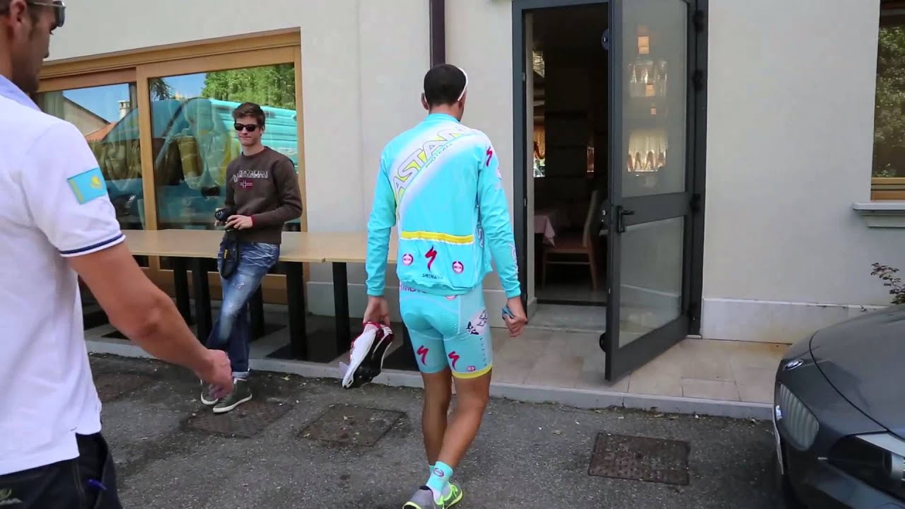 HOW THE PINK JERSEY VINCENZO NIBALI SPENT THE REST DAY AT GIRO D'ITALIA