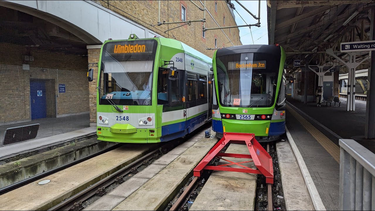 London Tramlink Wimbledon - Elmers End CR4000