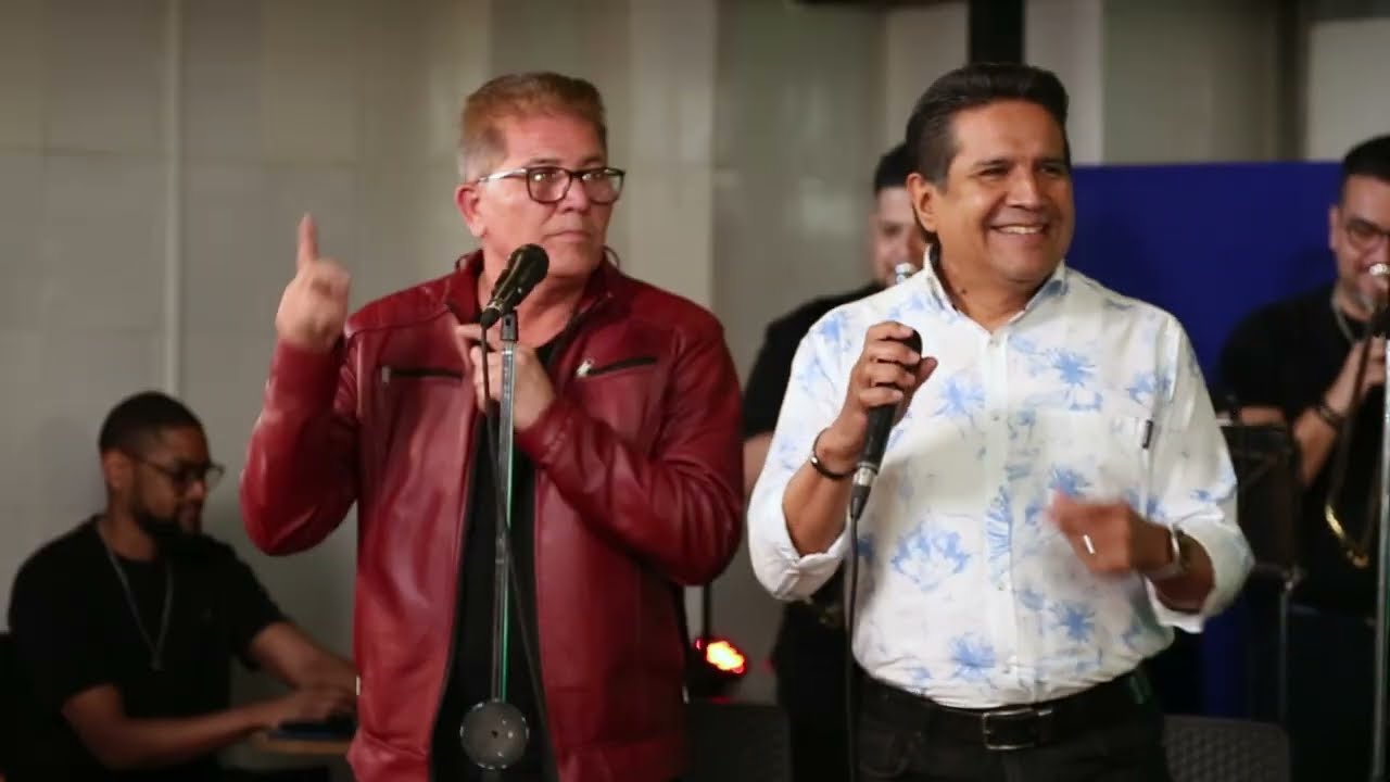 LO QUE ES UN BESO.  El Klan de Joseito Rodríguez.  Ft.  Cheo Valenzuela.