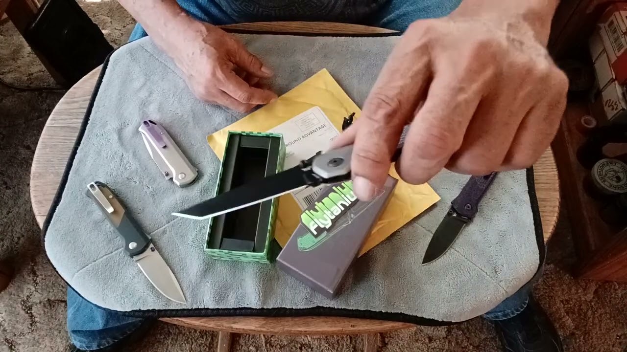 Stiletto's Flytanium 6061 Aluminum/Ultem S35VN Arcade & 20CV Linerless Titanium Arcade Pro Un-Boxing