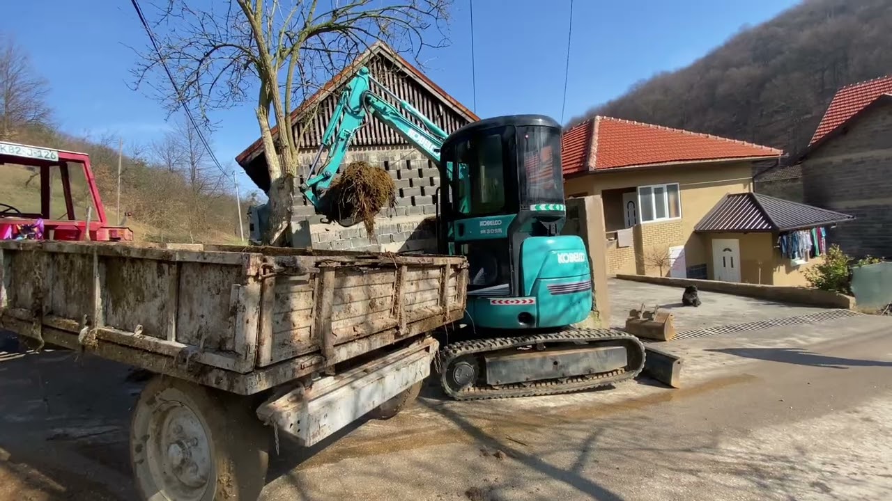 Kobelco SK30SR tovarenje stajnjaka