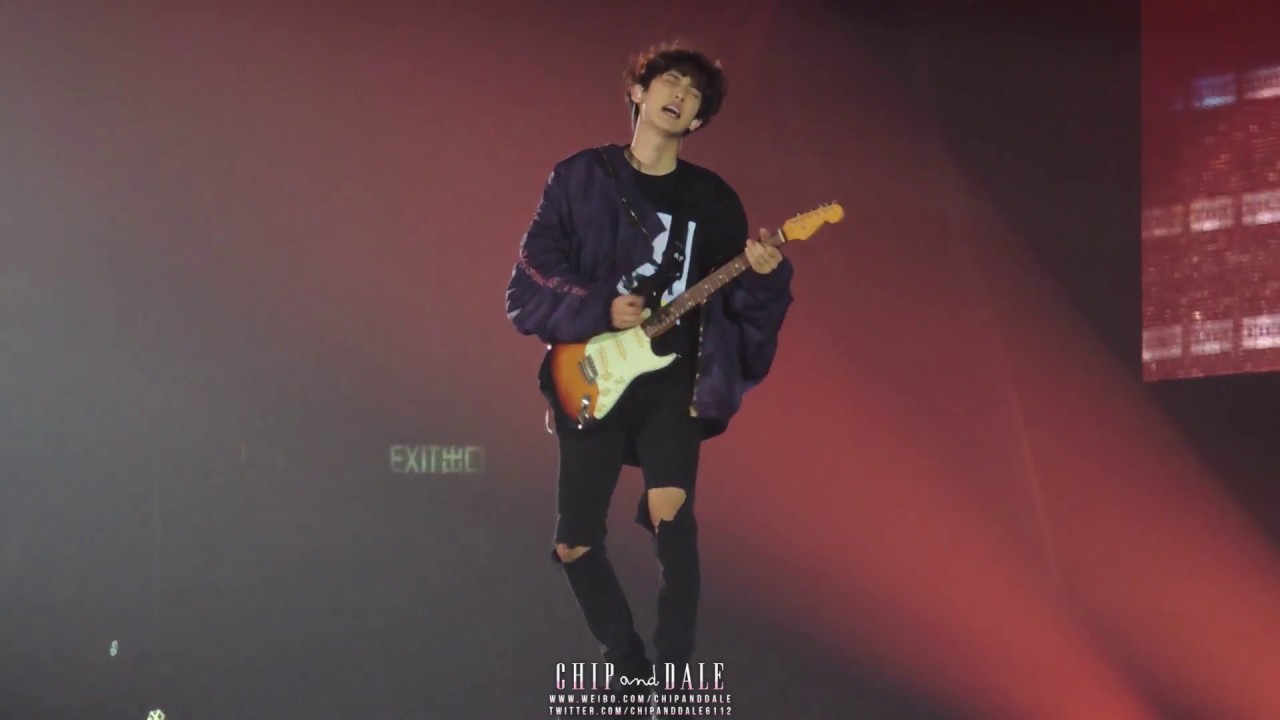 170211 EXO'rDIUM in HK Electric Guitar CHANYEOL Focus