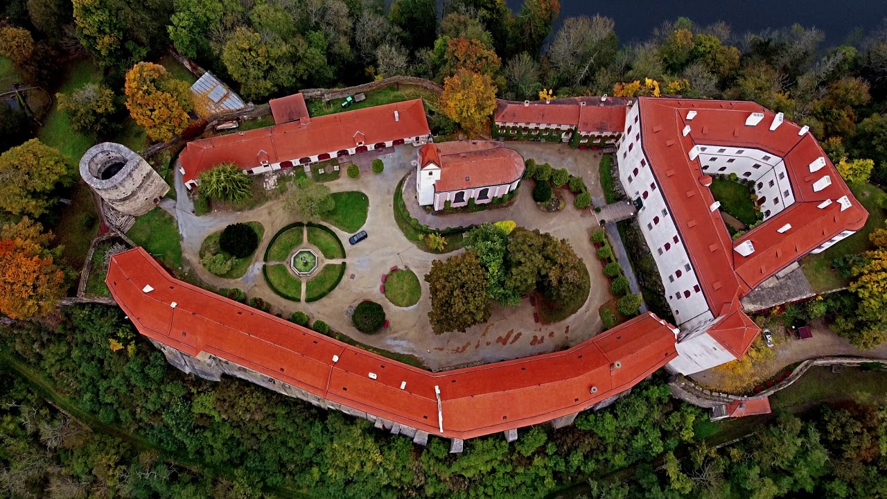 Hrad Bítov | Bitov castle | Drone footage