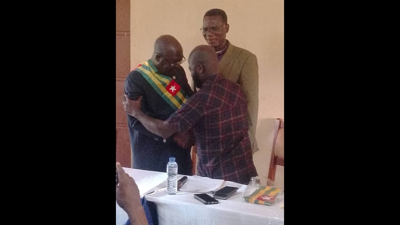 V03- DZREKPO: LA CEREMONIE DE PASSATION DE CHARGE ENTRE MINONGBLON Kodjo et KLOUTSE Yao Elom