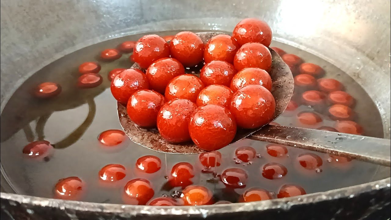 खोया पनीर के गुलाब जामुन की रेसिपी |   Gulab Jamun banane ka Aasan tarika dekhiae  Raj halwai