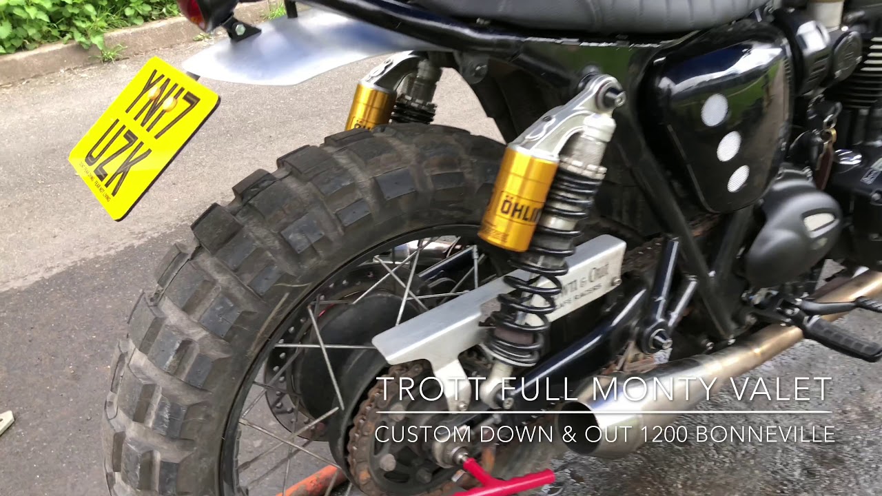 DOWN & OUT TRIUMPH BONNEVILLE 1200