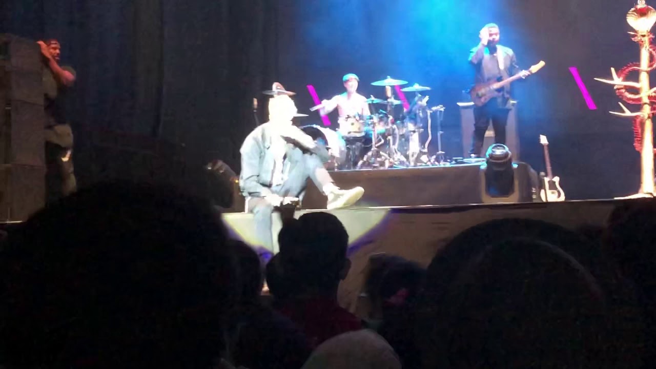 Machine Gun Kelly - Candy live in Jakarta