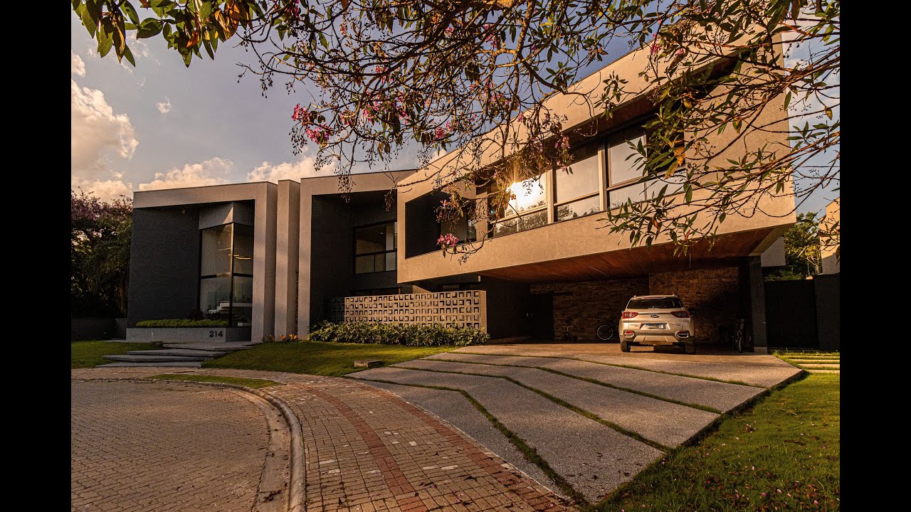 Casa &aacute; venda no Condominio Ch&aacute;cara Serimbura em S&atilde;o Jos&eacute; dos Campos por R$11.900.000,00