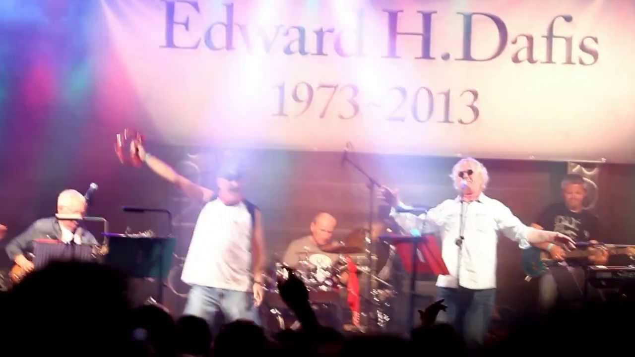Tŷ Haf gan Edward H. Dafis