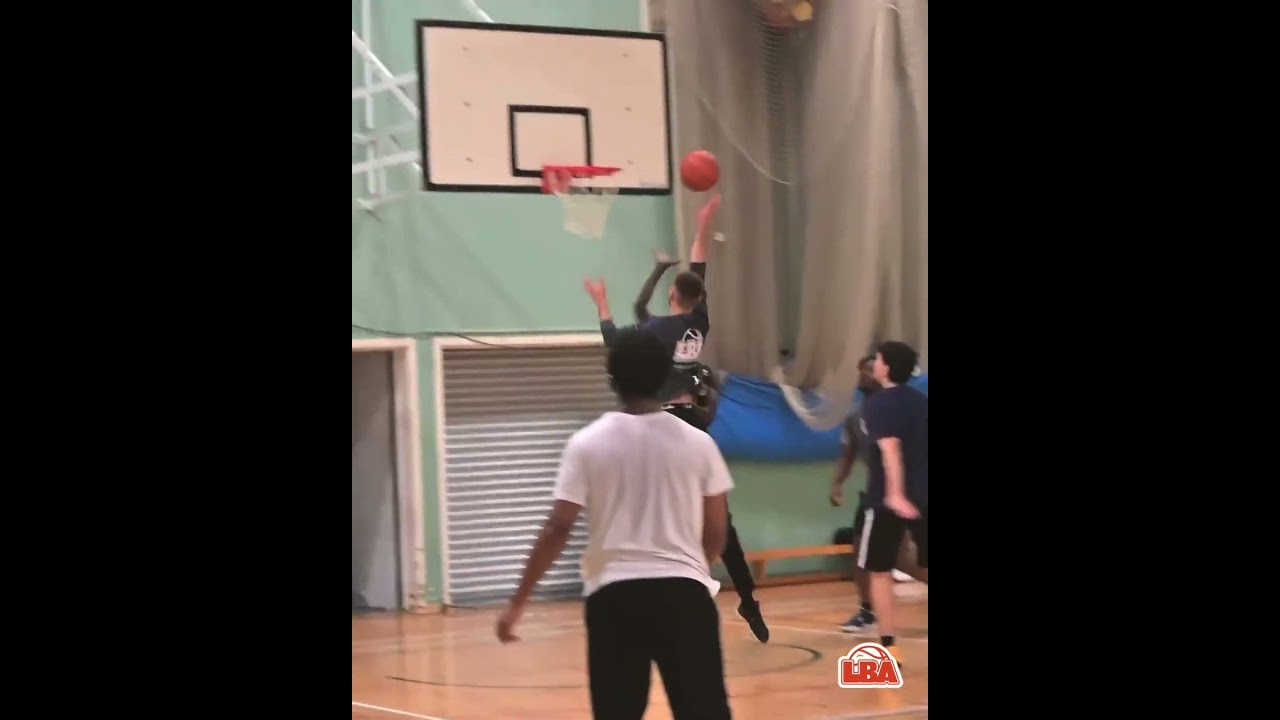 Great Vision! 👀 Kickout Leads to Strong Layup Drive! | 14+ Kilburn Scrimmage | 13/02/2025