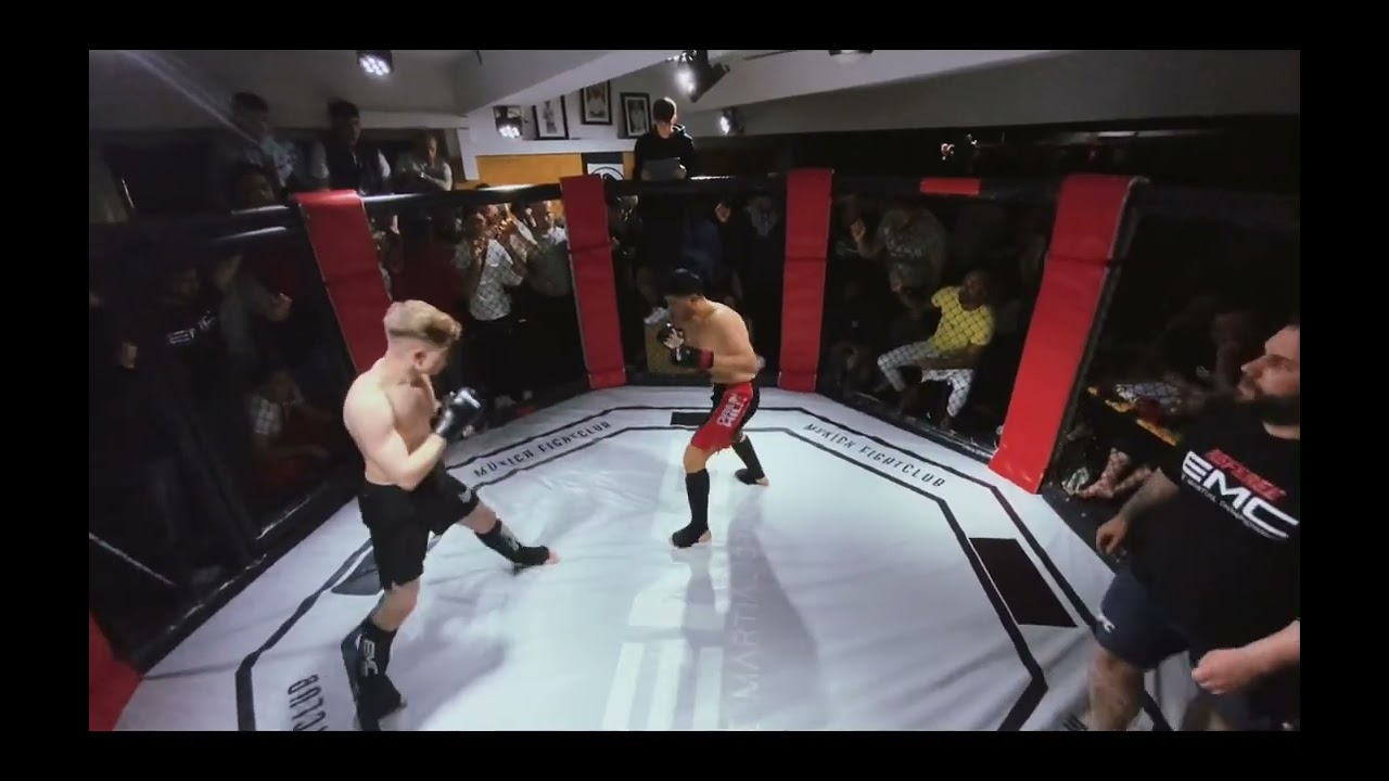 EMC5 am 26.3.2022 München MMA Alen Cufurovic MA Niederbayern vs Valentin Rübensaal  Munich MMA