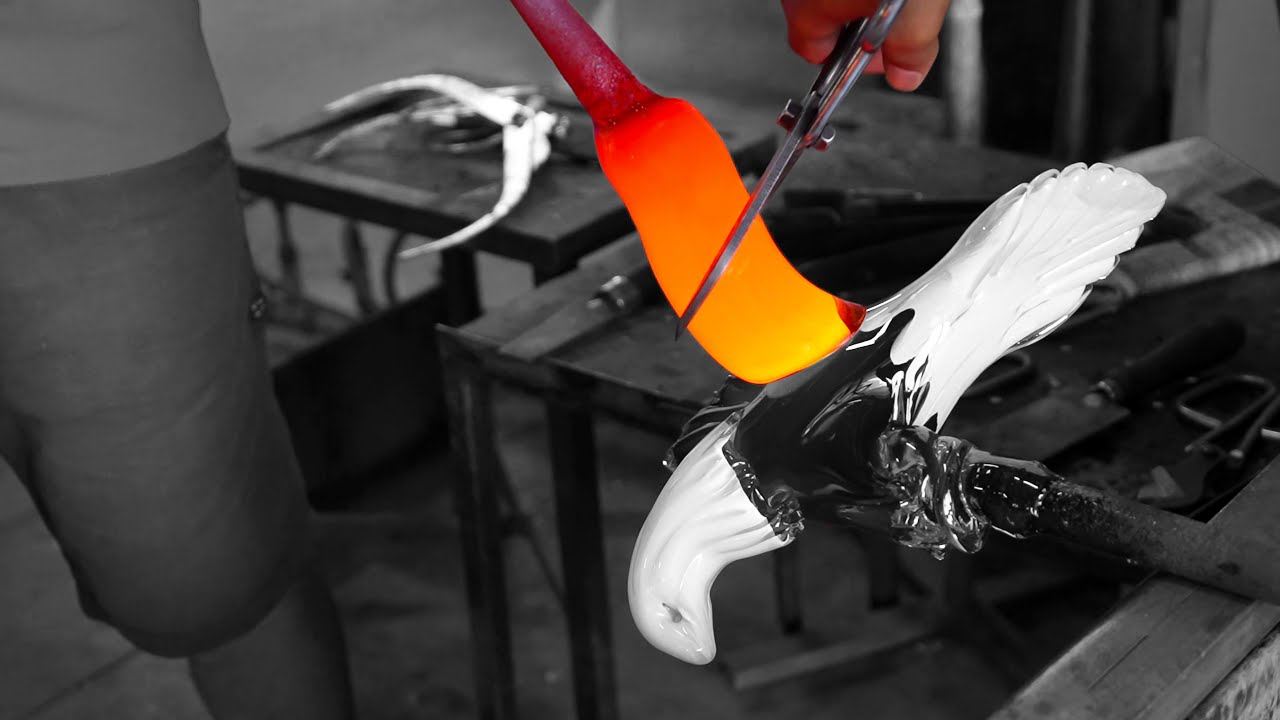 Where art meets power: let's create a Murano glass eagle