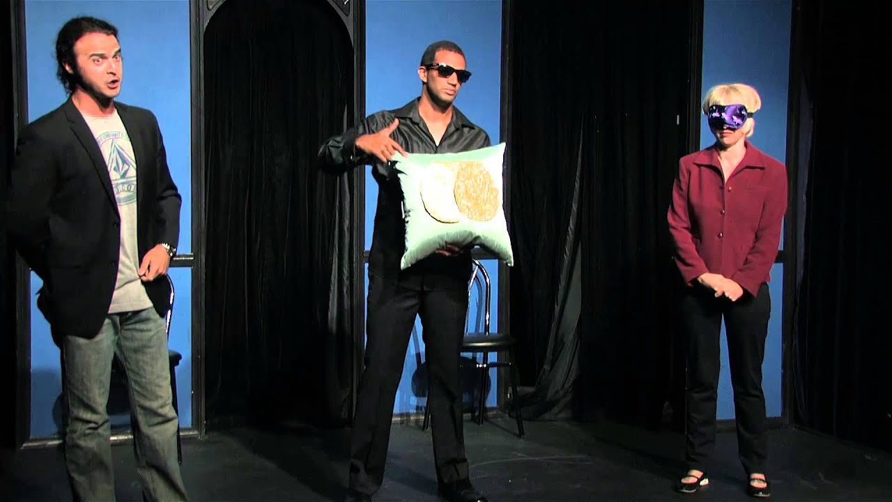 @Hillary: The Chris Hardwick / Hillary Clinton Game Show (sketch)