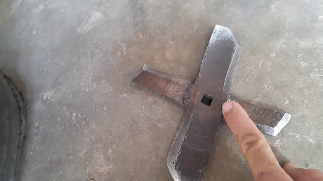 Triturador forrageiro caseiro.
