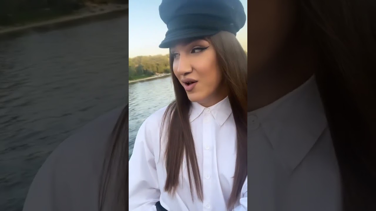 Жидковский собирает еду со столов на мероприятии