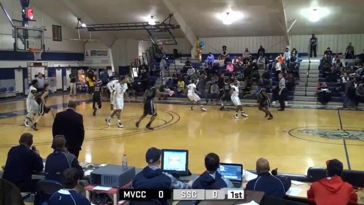 RunRebs.com: Jovan Mooring defense