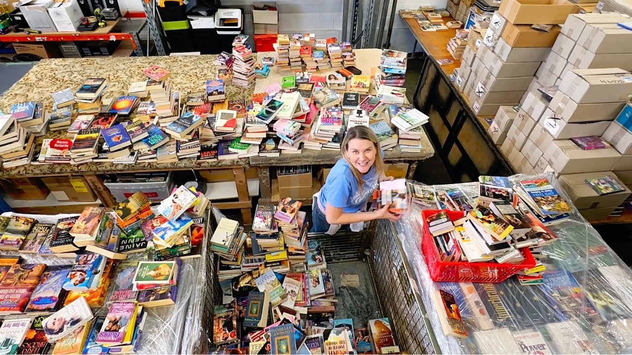 This is the BIGGEST Book Haul I've Ever Sorted!