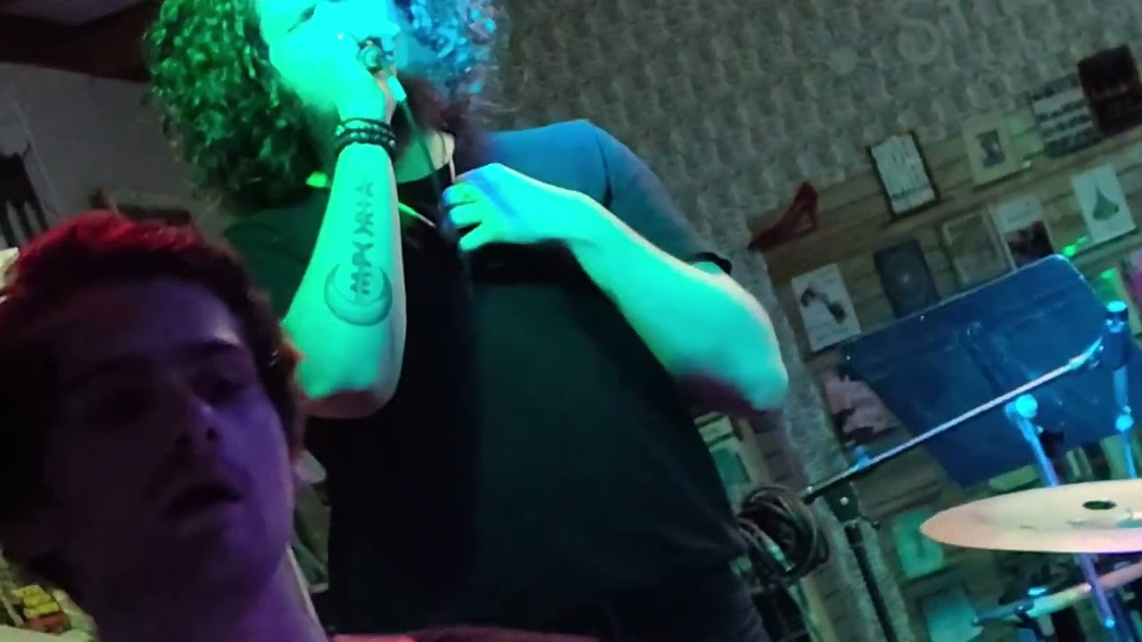 killer shows @ Howards Bookstore (may 4th, 2025)