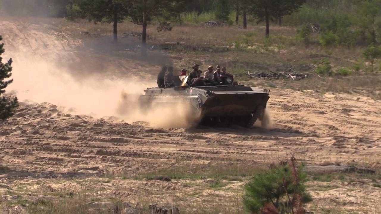 Tanks offroading - BVP 1, T-72