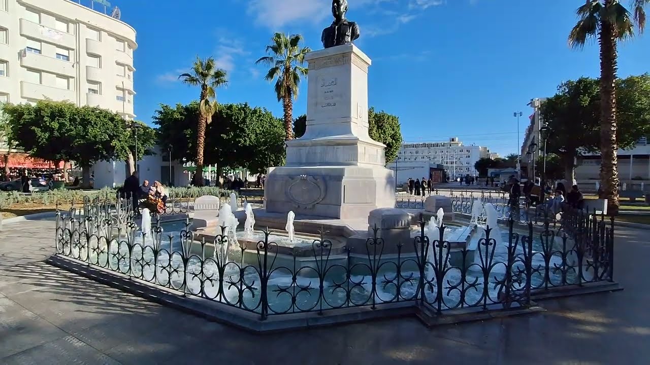 Barcelona Square Tunis  | City Center Landmark & Daily Life in TunisiaDescription