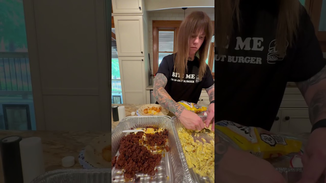 Making some bomb ass breakfast burritos. Save this recipe! #food #burrito #recipe #foodie #foodvlog