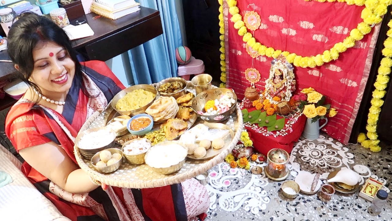 Kaise Kojagari Lakshmi Puja Celebrate Kiya Iss Saal, Special Bhog Ke Saath