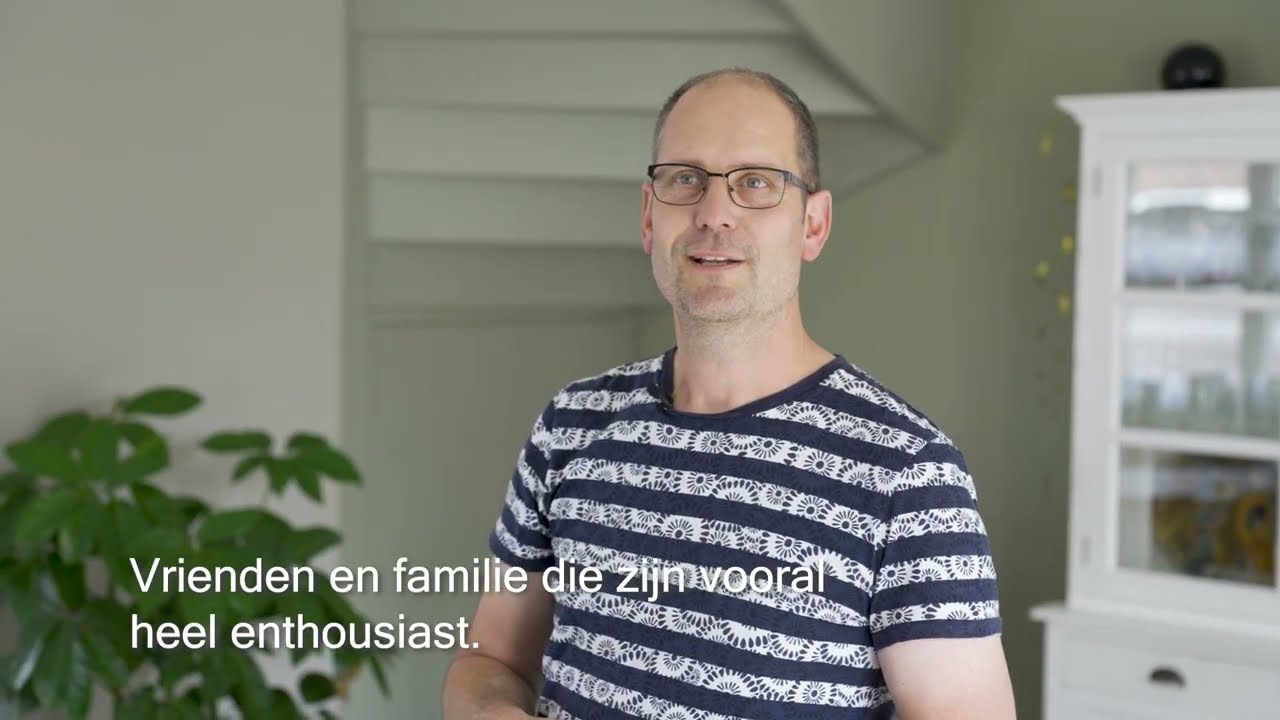 Binnenkijken bij Serge, trotse bewoner van een Fijn Wonen-woning in de Fluwelenhof in Gouda